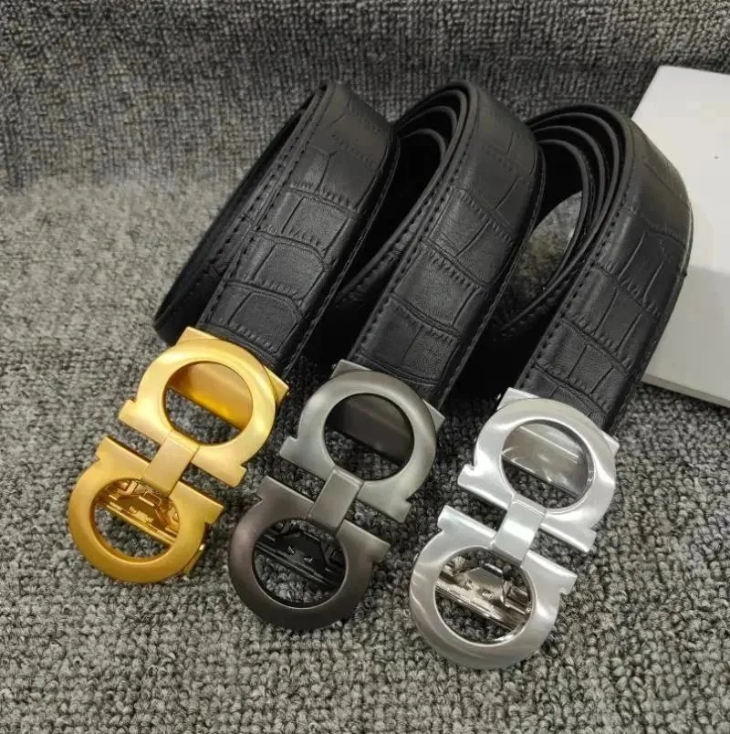 Ferragamo Black Leather Belt with Metal Buckle