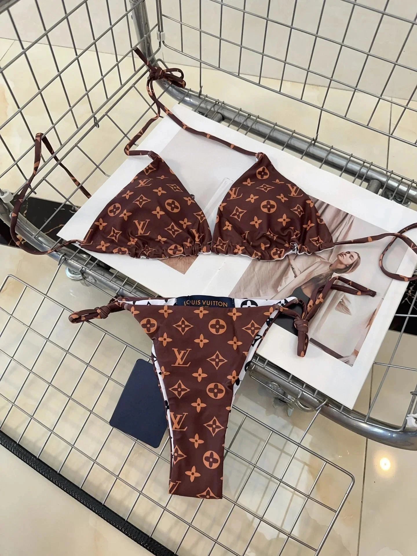 Louis Vuitton Brown 