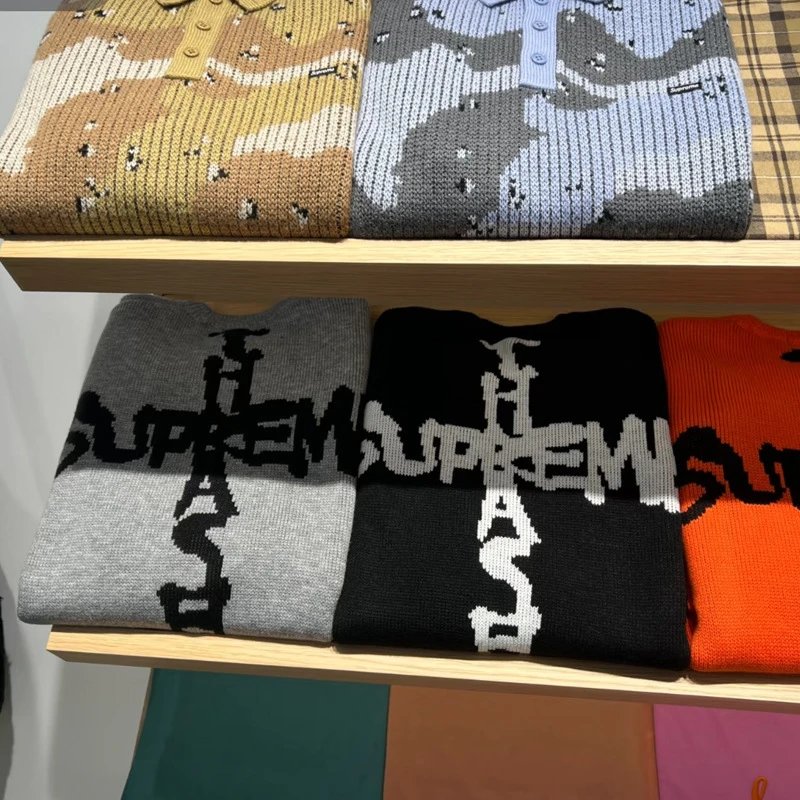 Supreme Knit Pullove