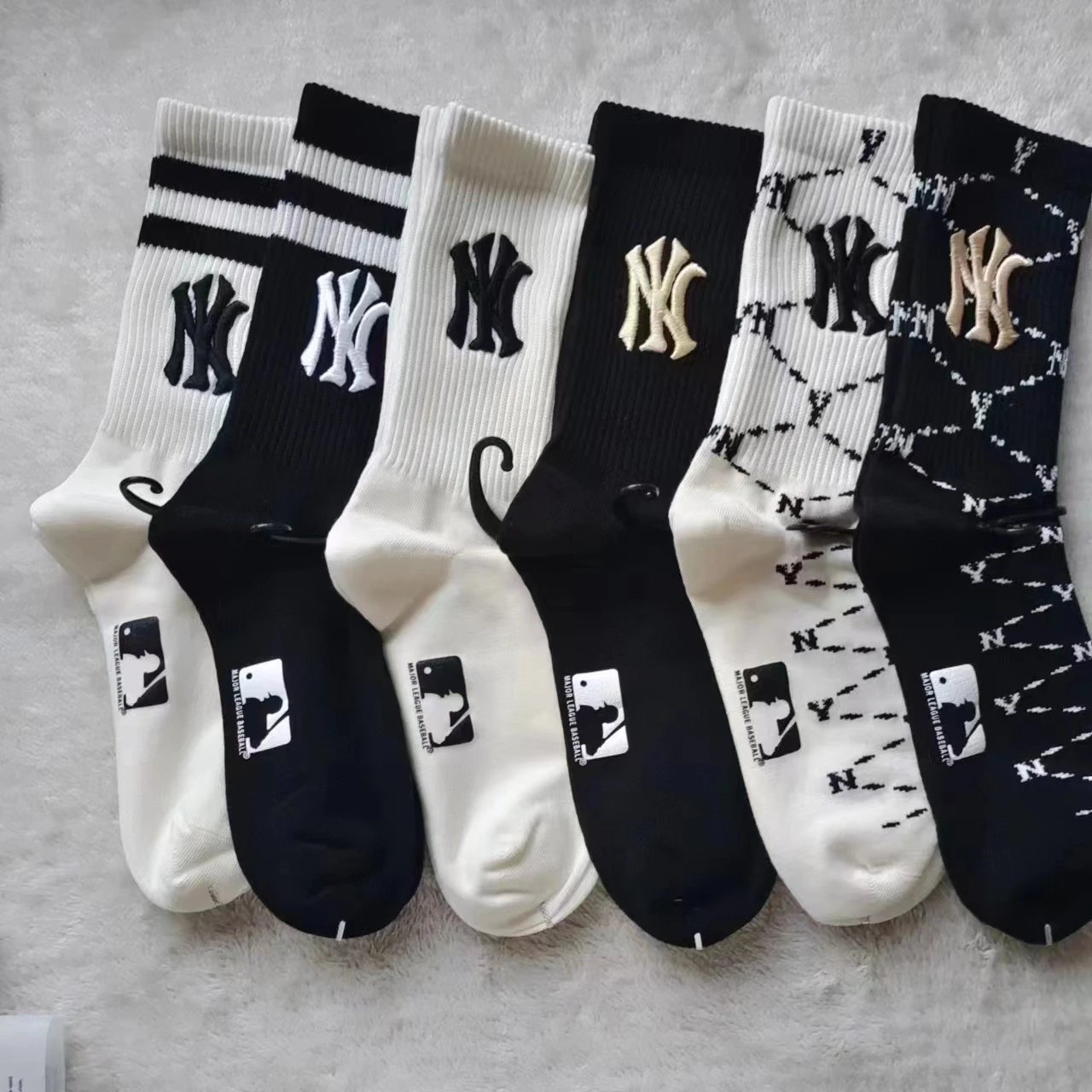 MLB Black and White 