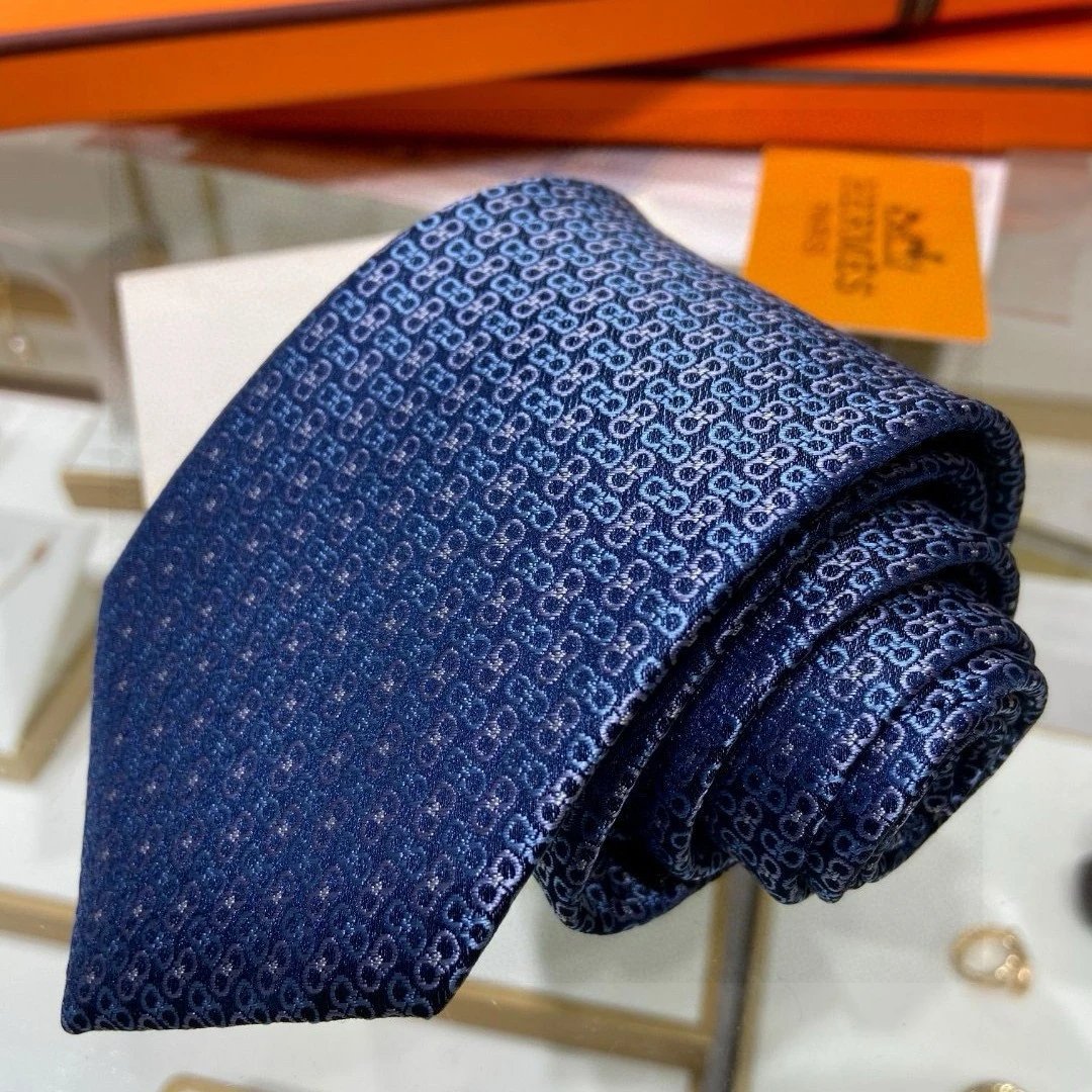 Hermès Blue Patterned Silk Tie