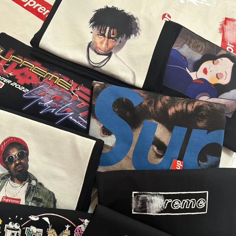 Supreme Black Graphi