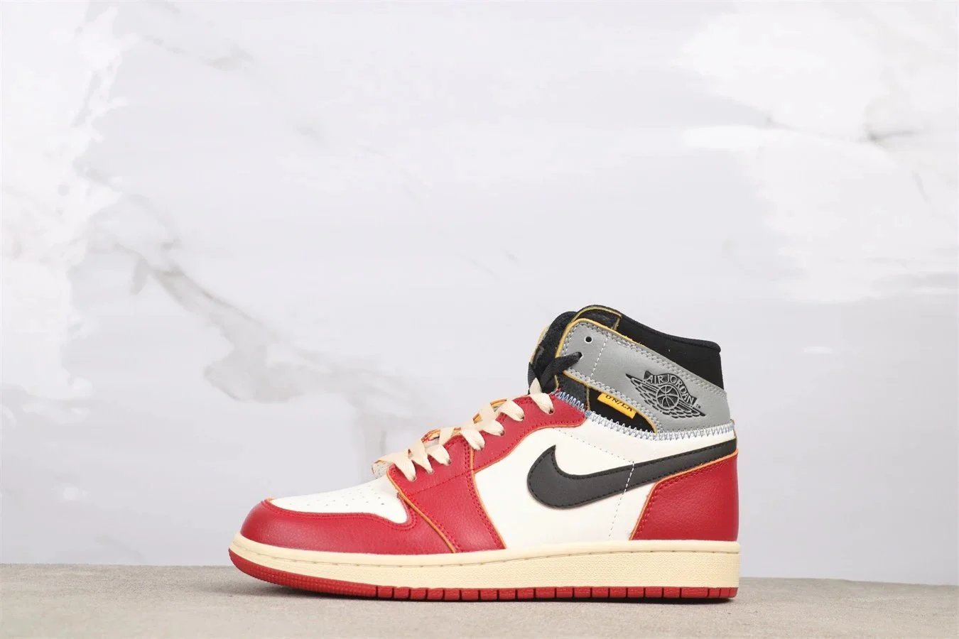 Air Jordan 1 Red Whi
