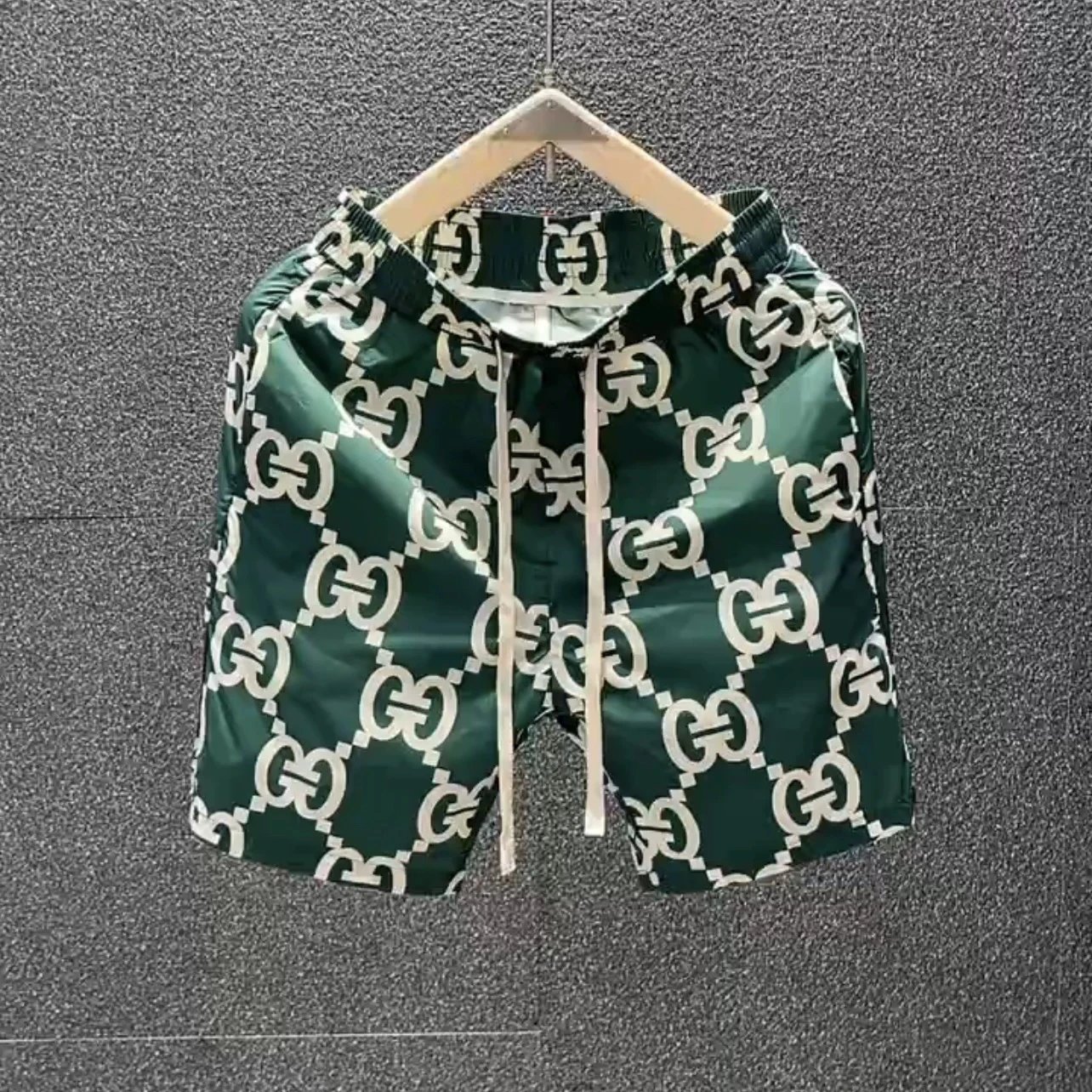Gucci Green Patterne