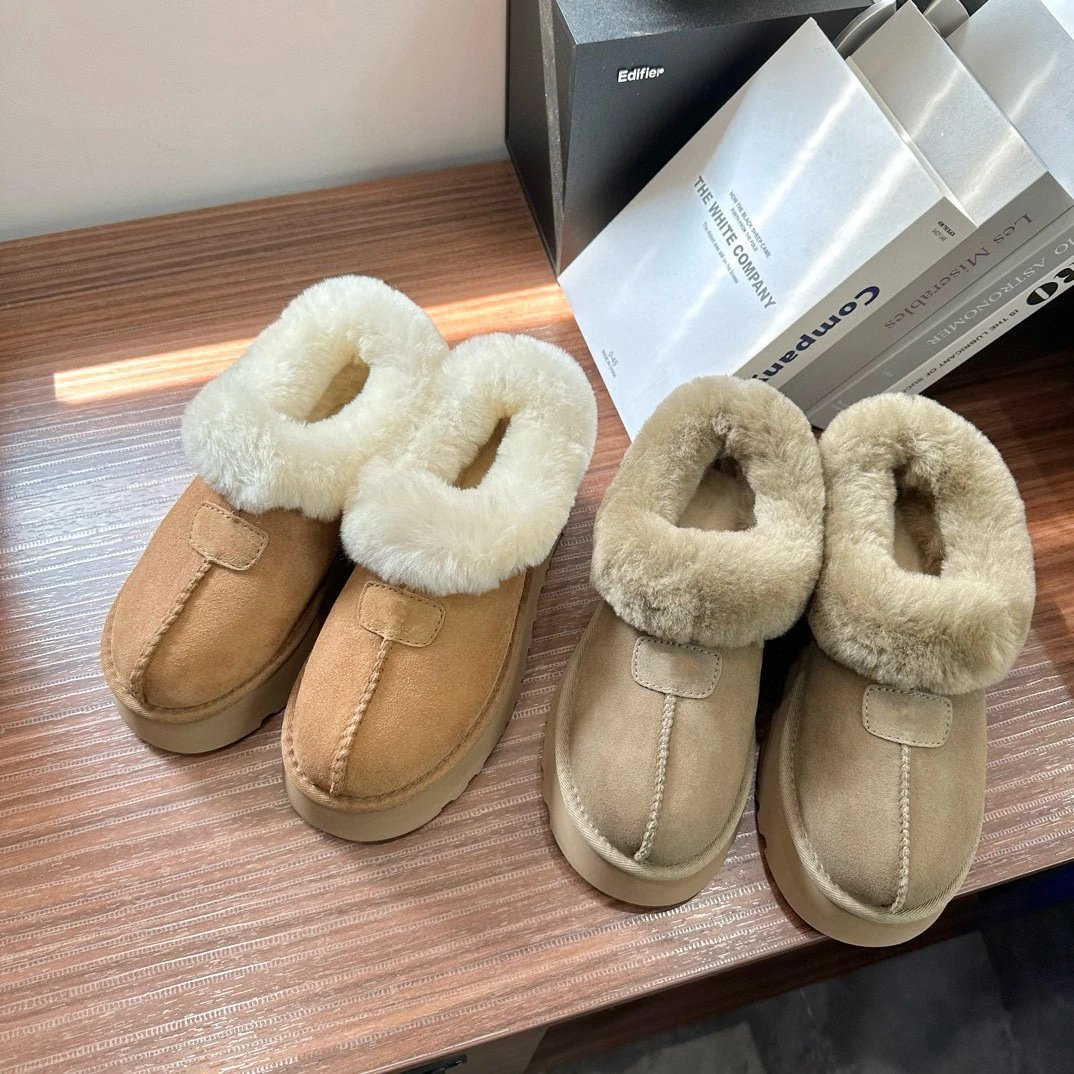 UGG Suede Sheepskin 