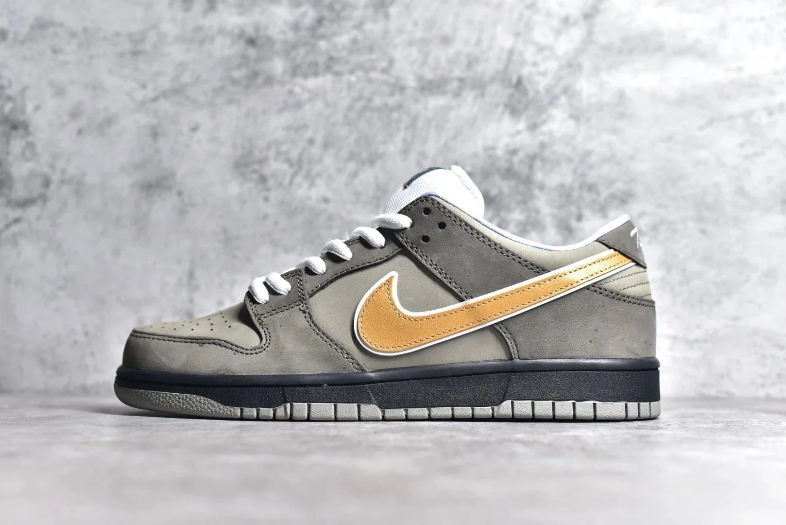 Nike Dunk Low Grey a