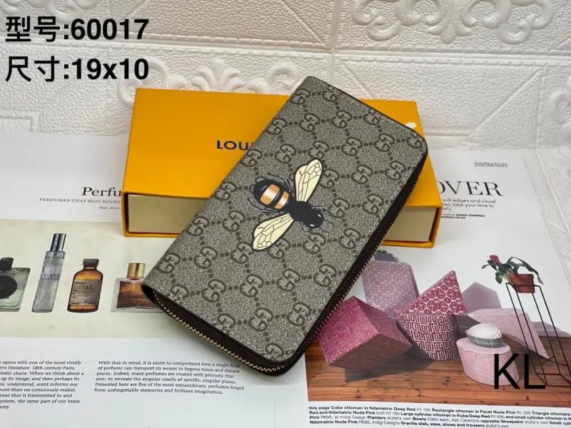 Gucci Patterned Bee Zip Wallet