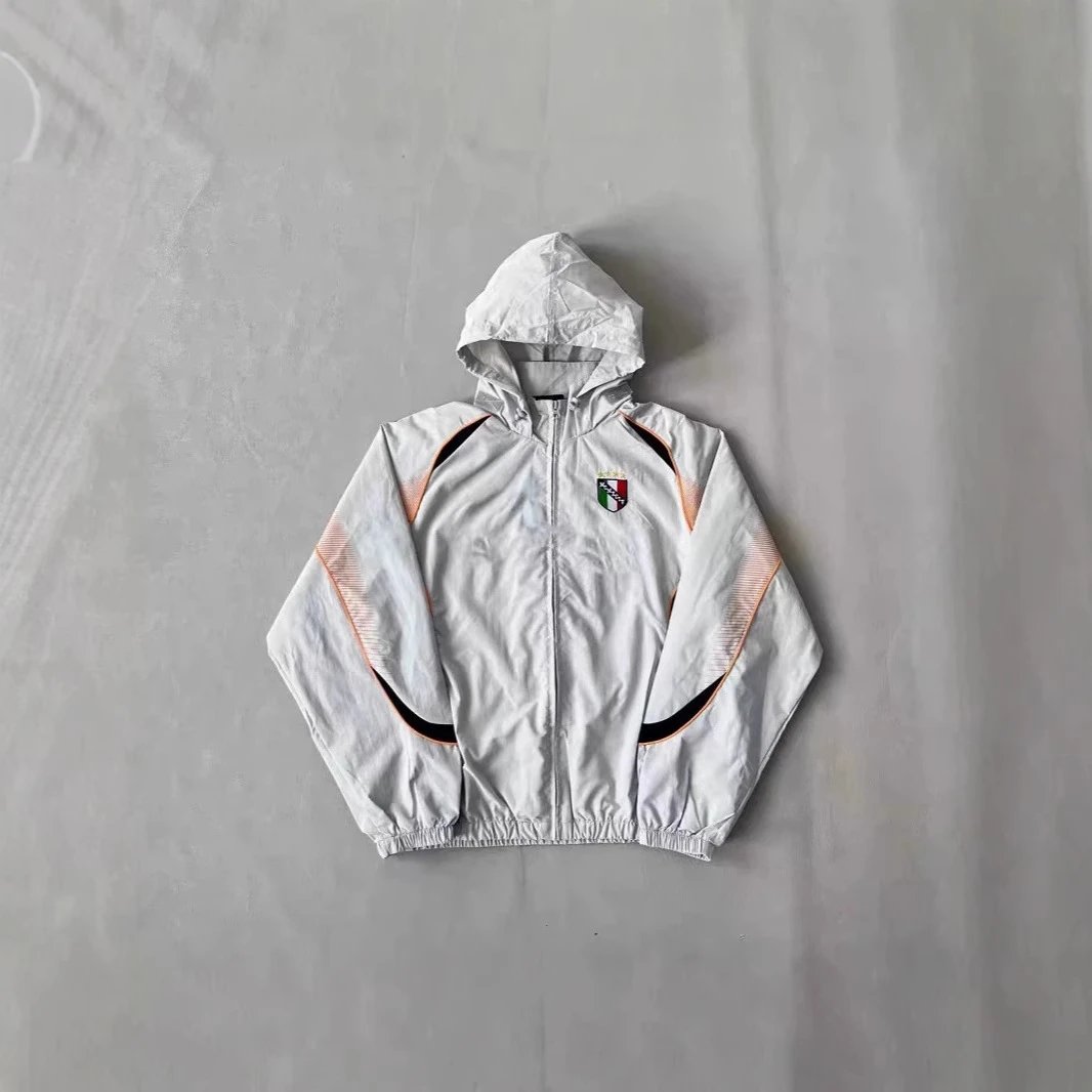 White Nike Windbreak