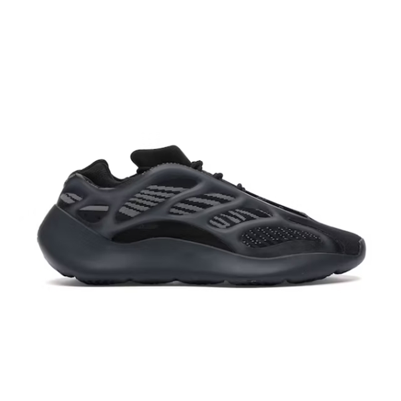 Adidas Yeezy Black Sneaker