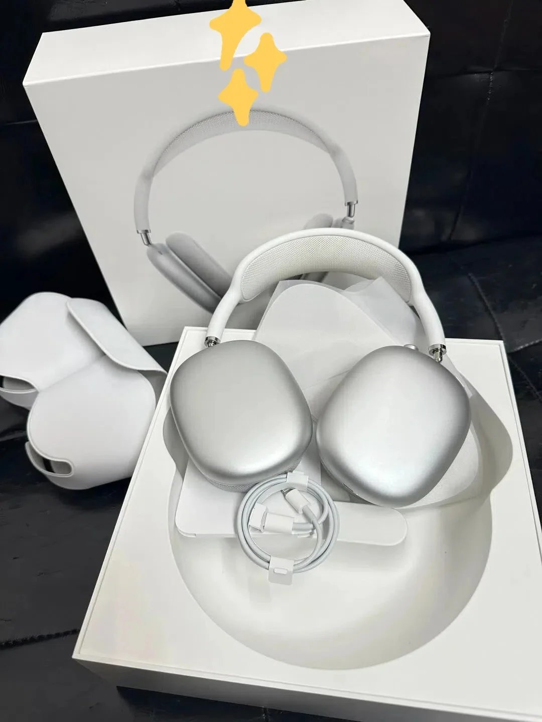 Apple Silver Wireless Headphones