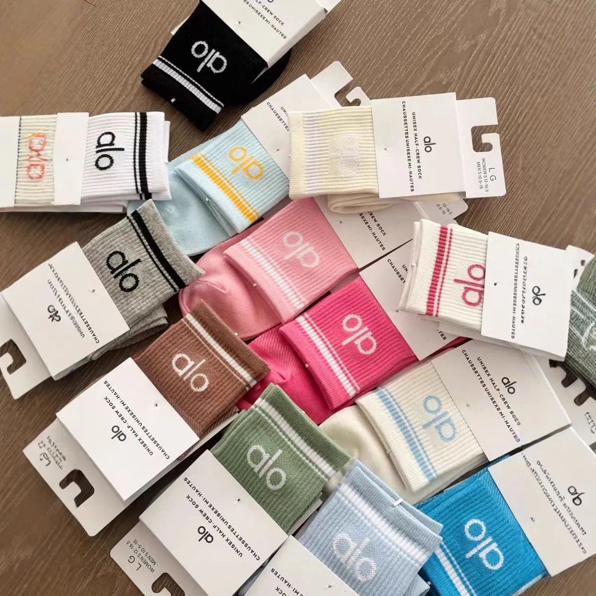 Alo Unisex Half-Crew Socks