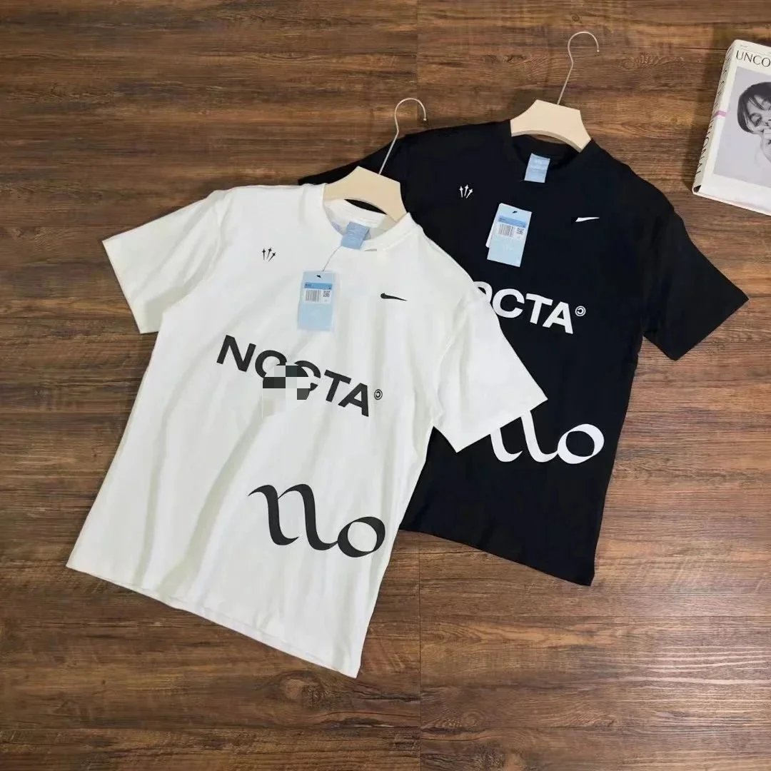 Nike White and Black Short Sleeve T-Shirt