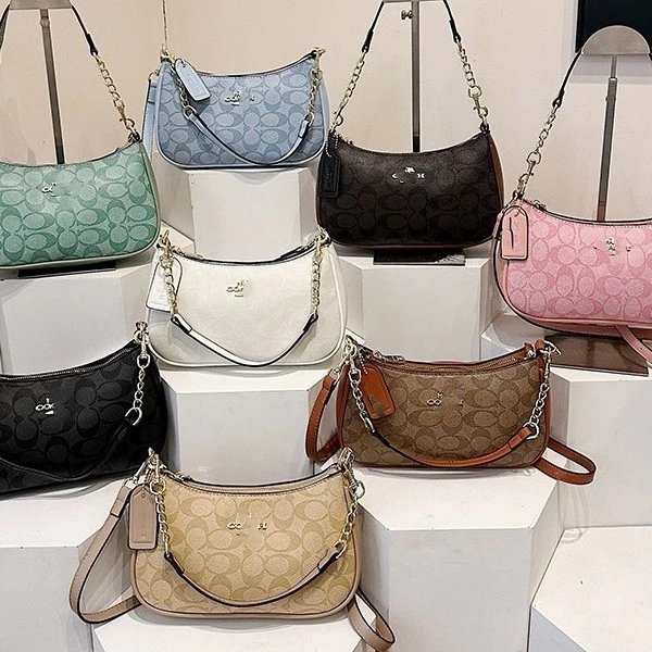 Coach Signature Chain Shoulder Bag