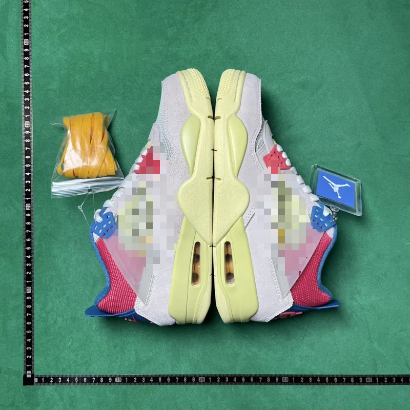 Air Jordan 4 Retro W