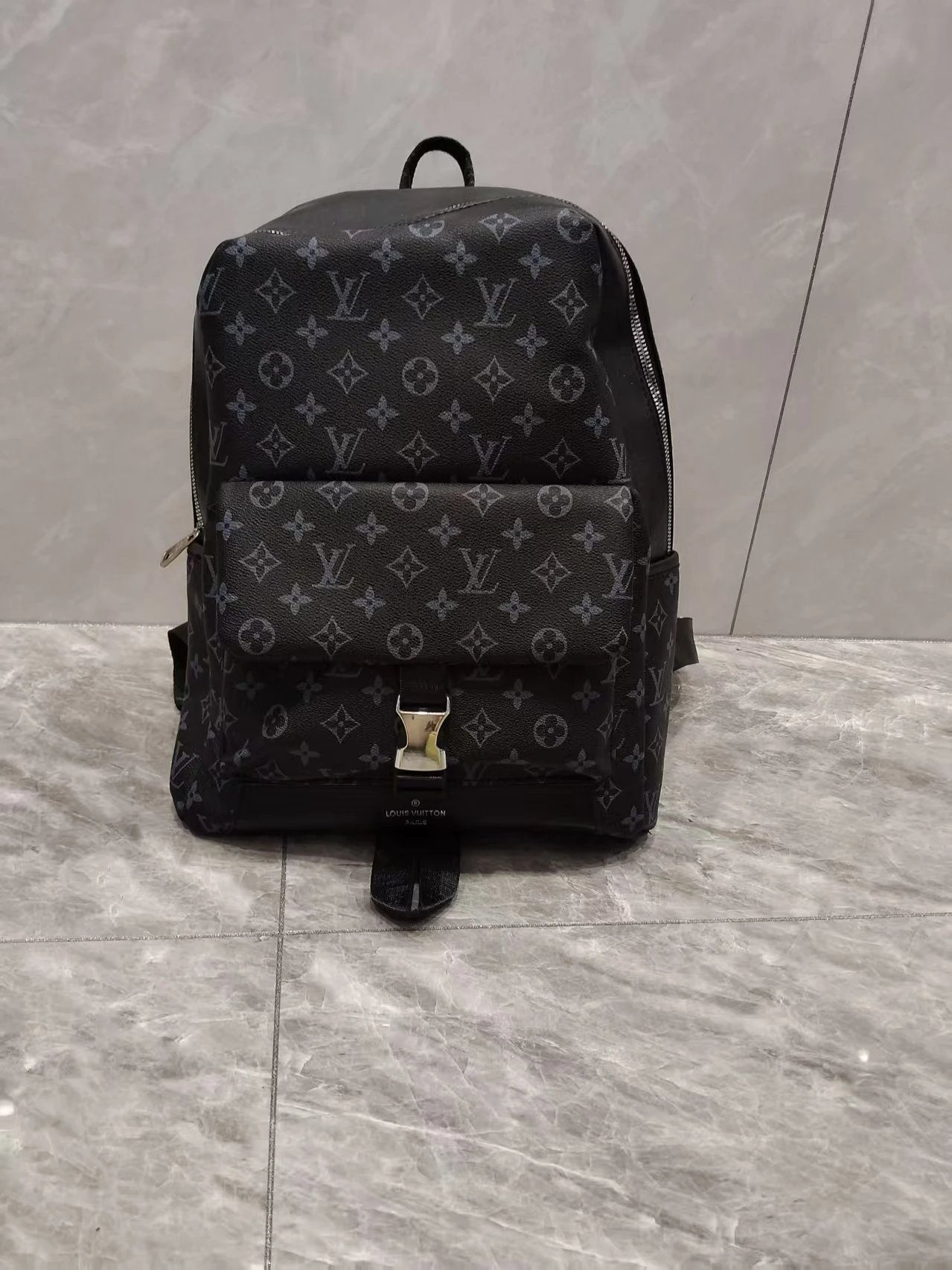 Louis Vuitton Black 