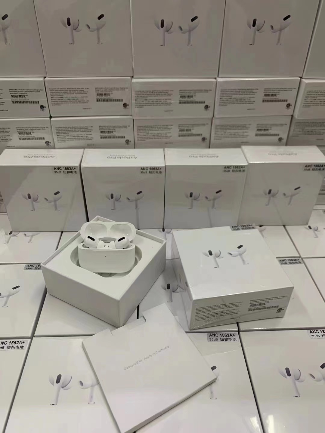 Apple White AirPods 