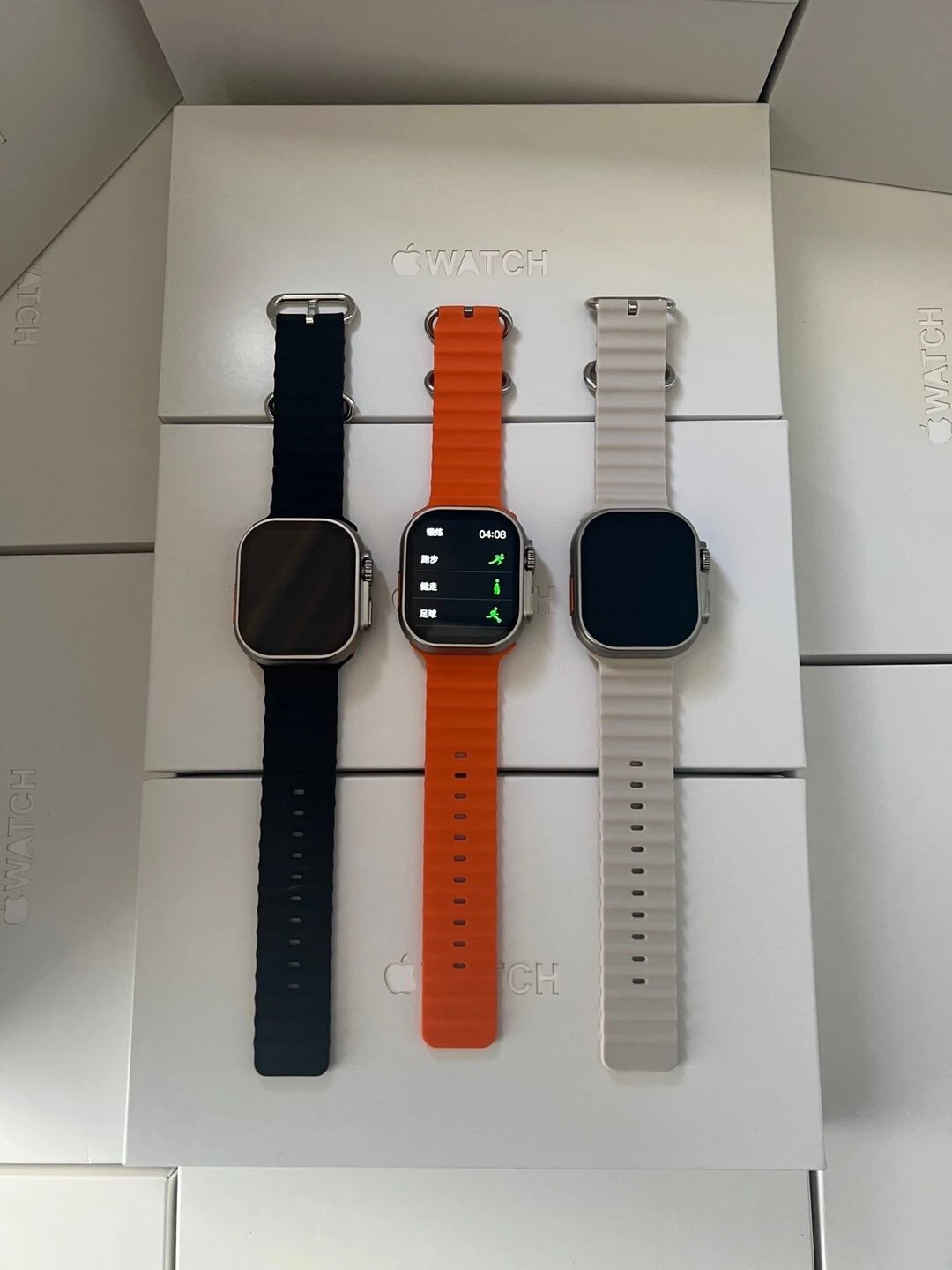 Apple Watch with Bla