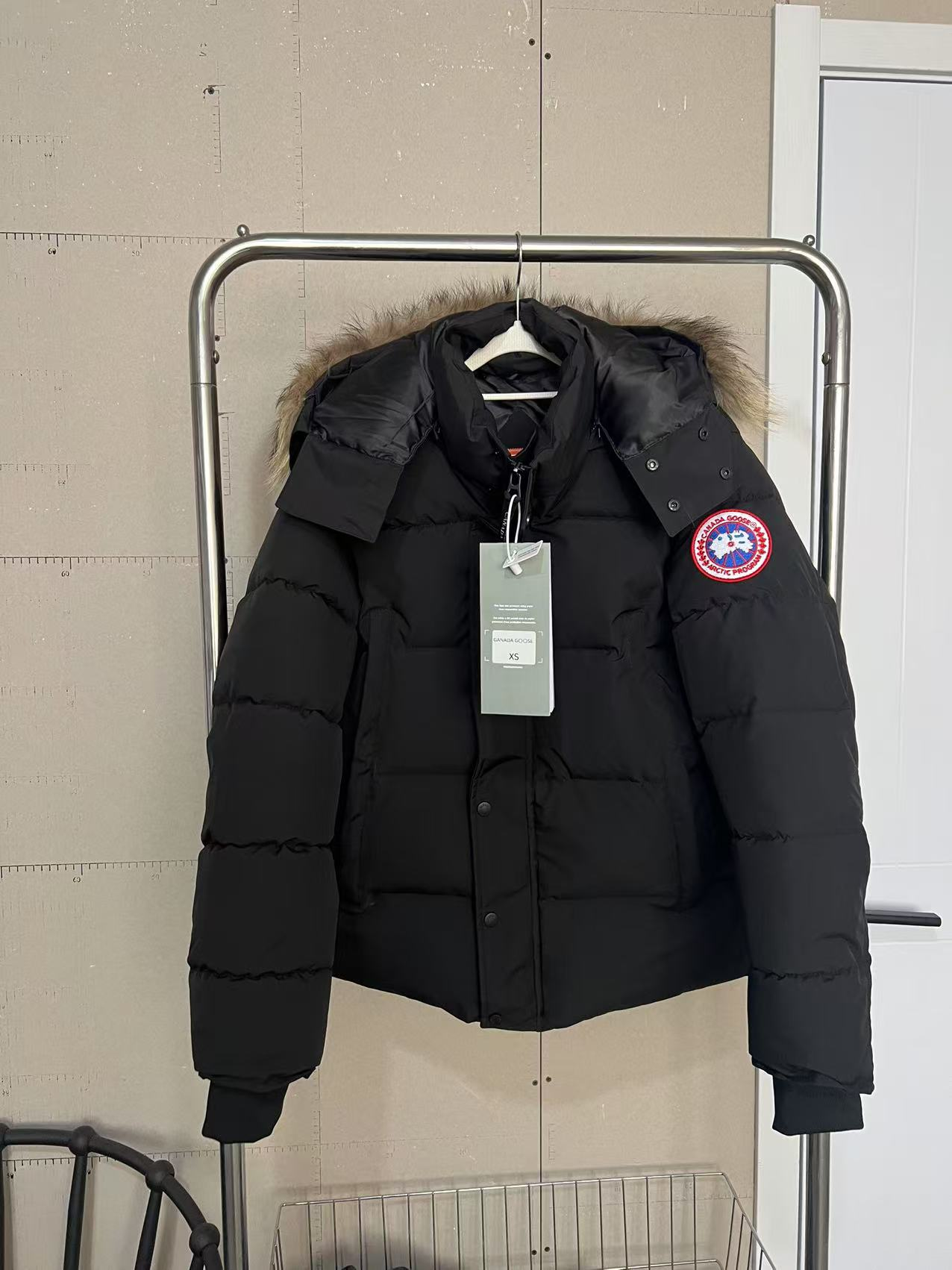 Canada Goose Black Puffer Jacket