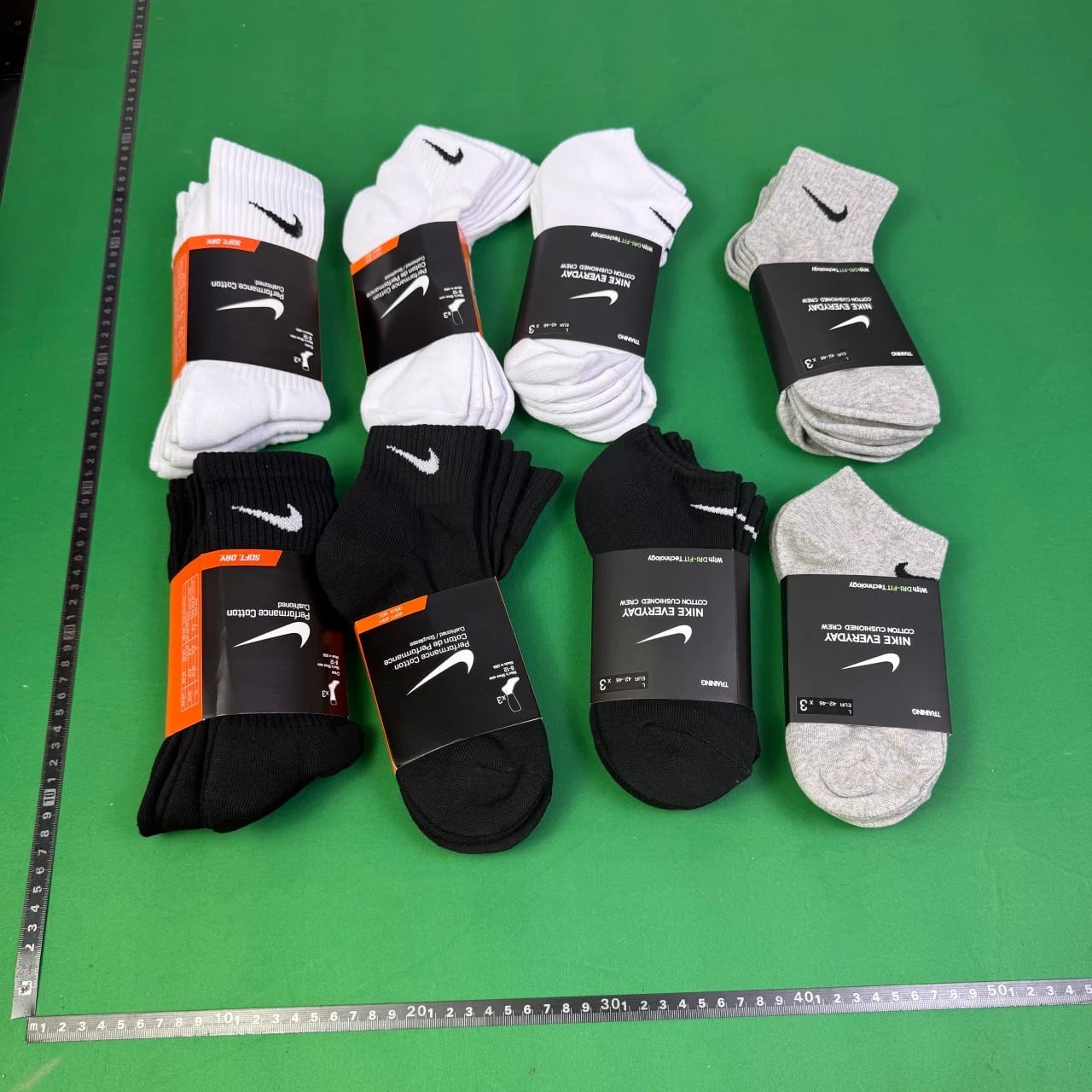 Nike Everyday Cotton Cushioned Crew Socks