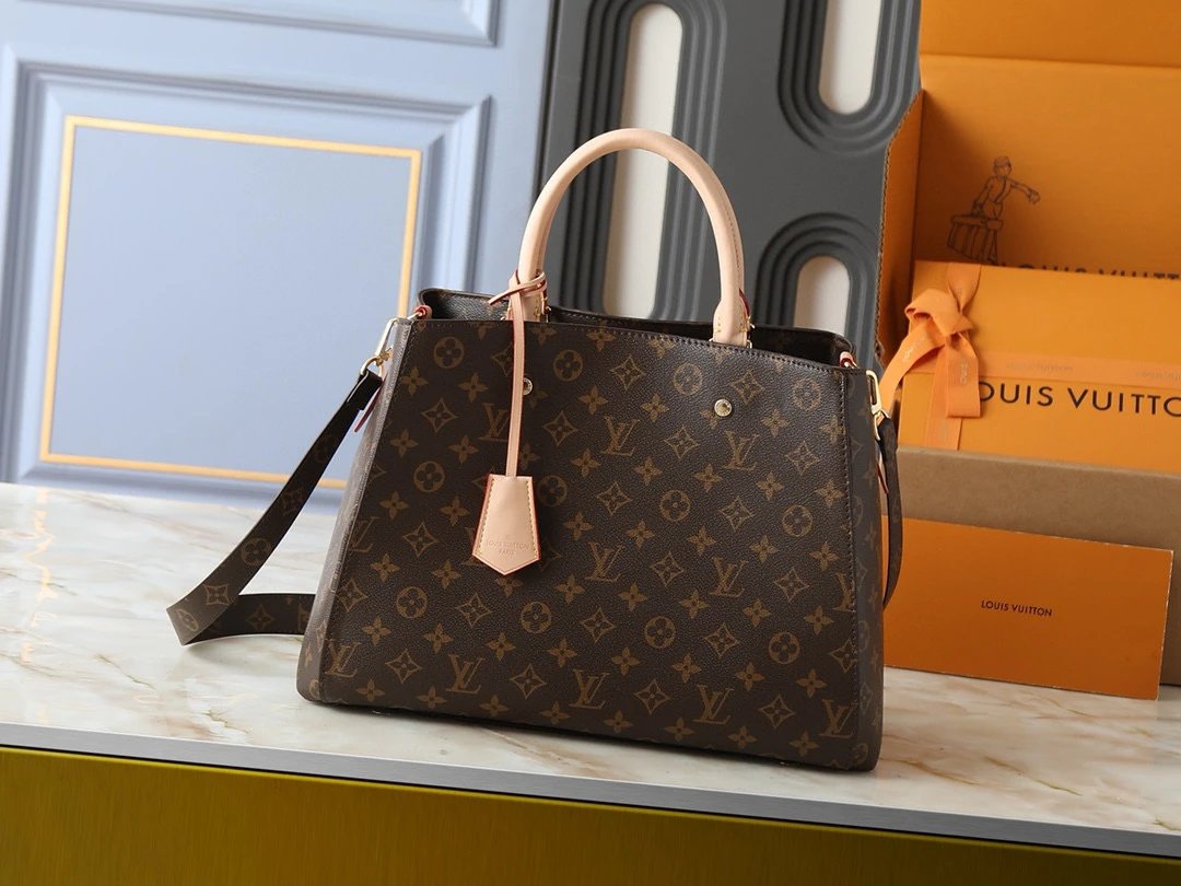 Louis Vuitton Brown 