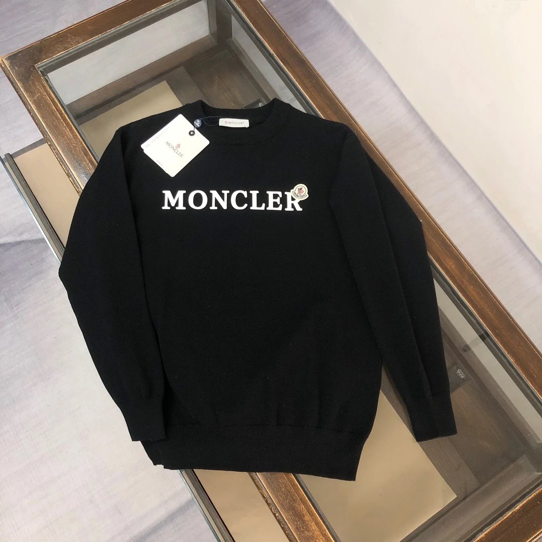 Moncler Black Round 