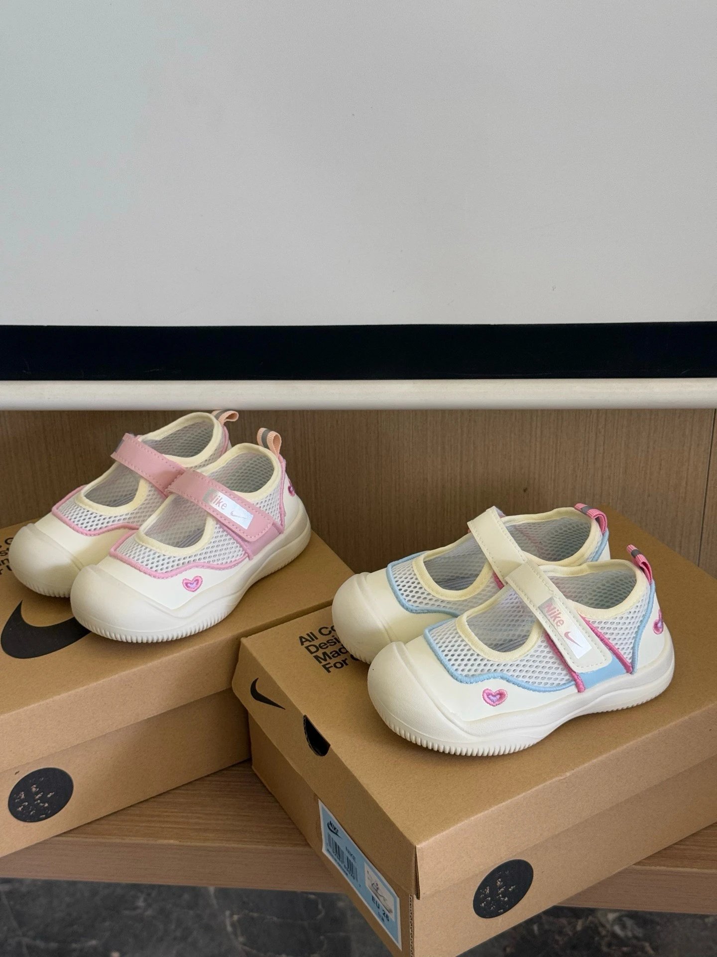 Kid Nike White Mesh 