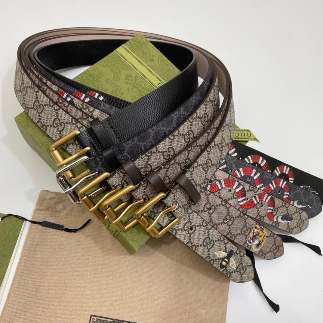 Gucci Beige Reversible Belt with Gold Buckle