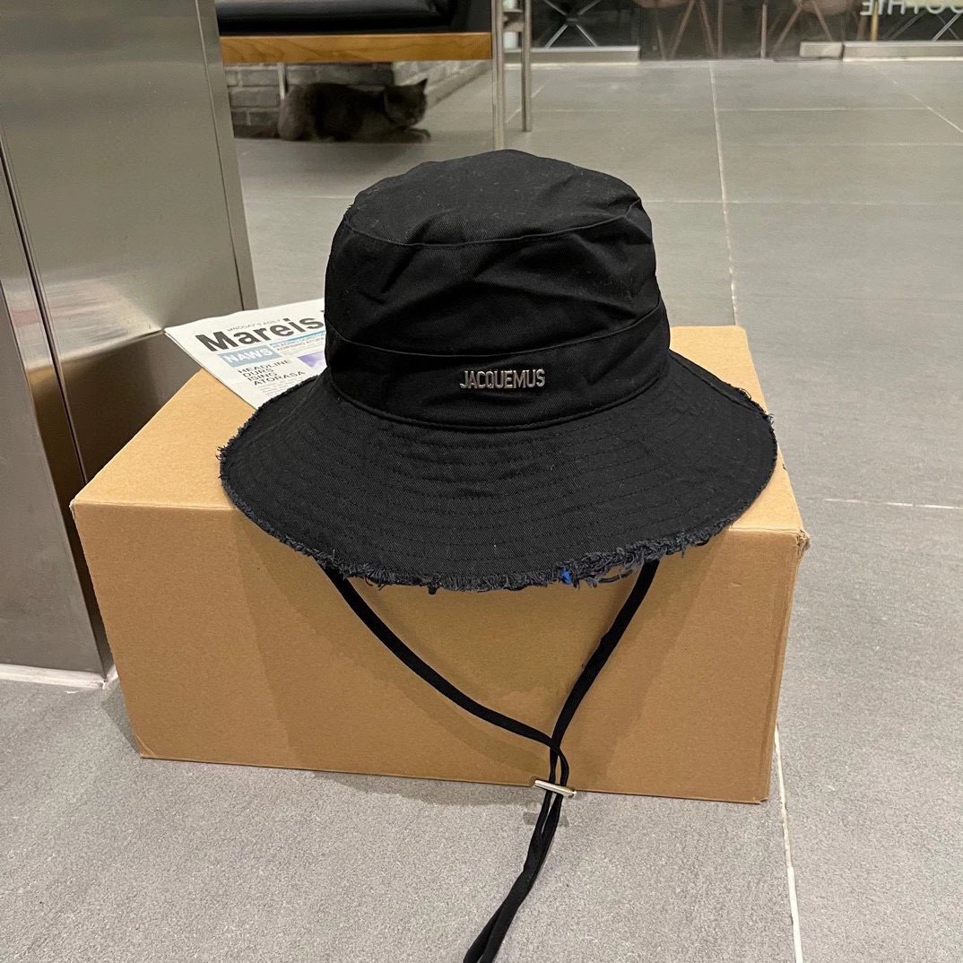 Jacquemus Black Bucket Hat