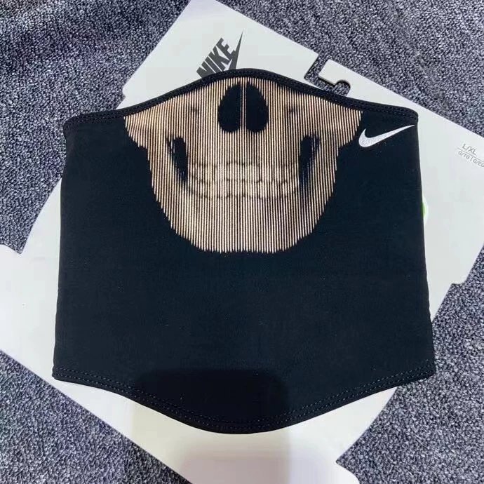 Nike Black Skull Print Neck Gaiter